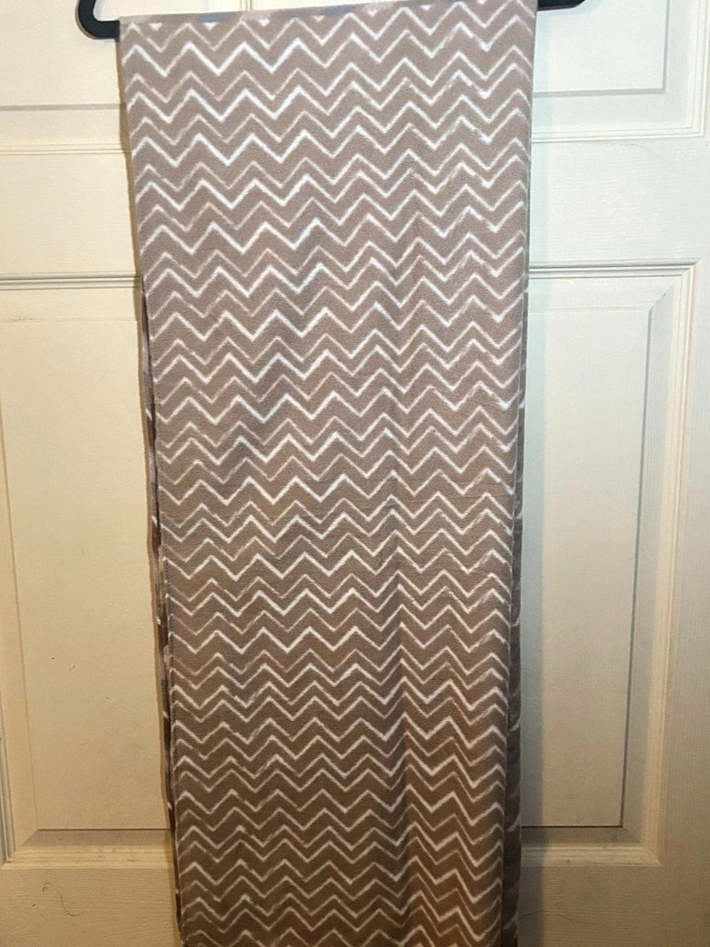 New With Tags-Boardmans Scarf in Brown & Cream - Picture 2 of 5
